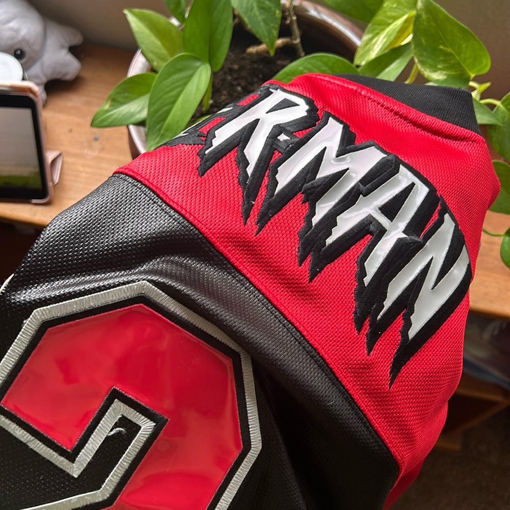 Men’s vintage Spider-Man graphic jersey. Streetwear jersey.